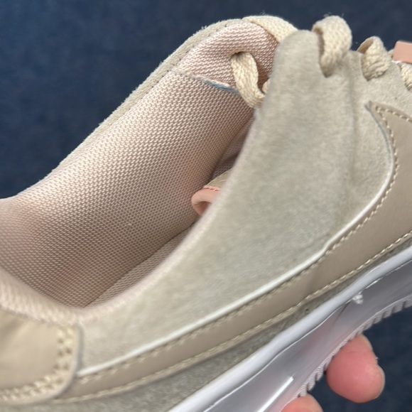 Nike ‘07 LV8 shoes size 8 ❤️❤️RARE suede! - Picture 9 of 9